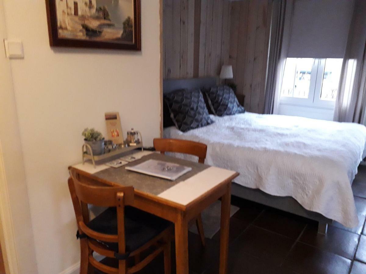 Апартаменти Anneke'S Bed En Botterhammeke Woensdrecht Екстер'єр фото